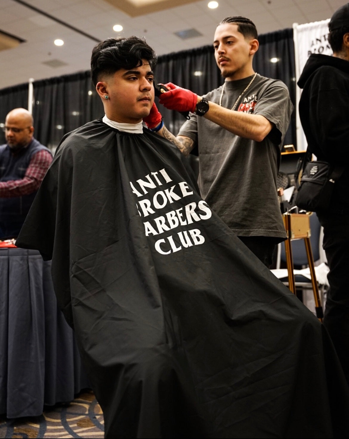 Classic Logo Barber Cape - Black